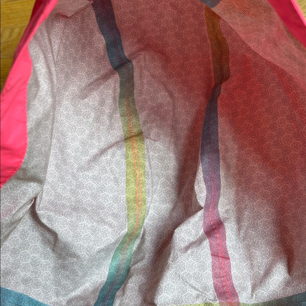 The North Face Kids Bright Pink Raincoat - Picture 6 of 10